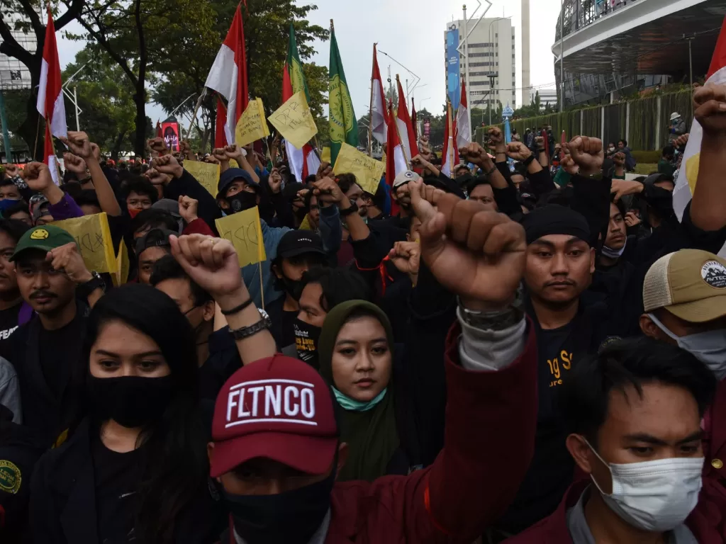 Ilustrasi sejumlah mahasiswa dari berbagai universitas melakukan aksi unjuk rasa. (Foto: ANTARA/Indrianto Eko Suwarso)