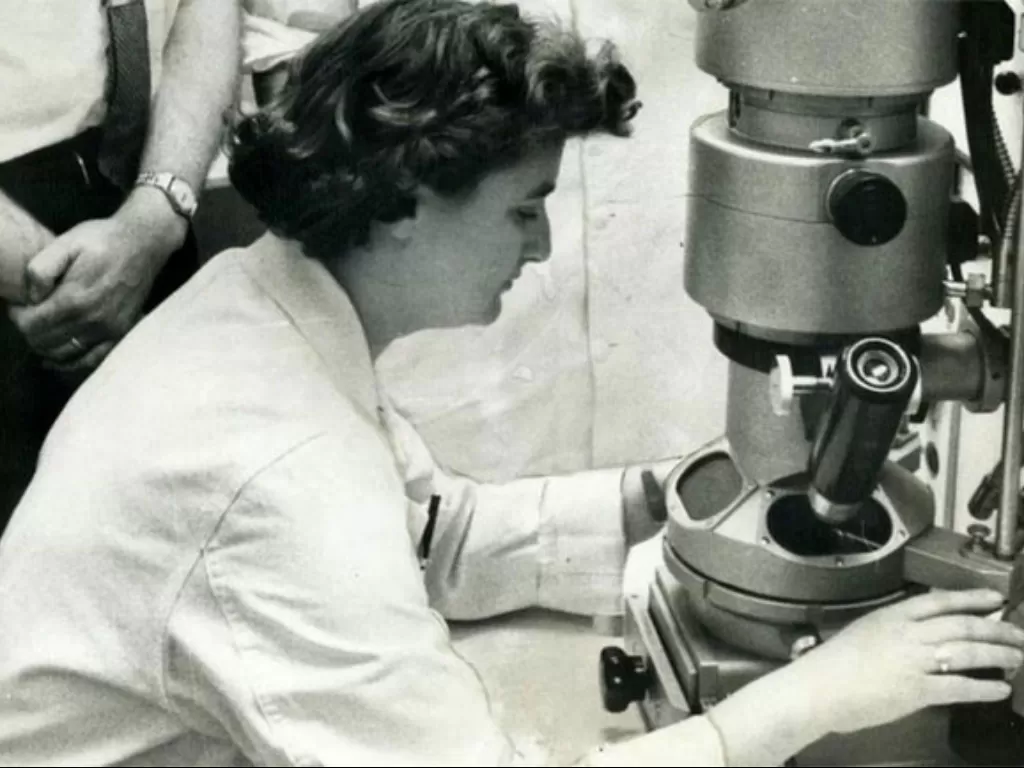 June Almeida, penemu virus corona pertama di dunia. (scienceinfo.net)