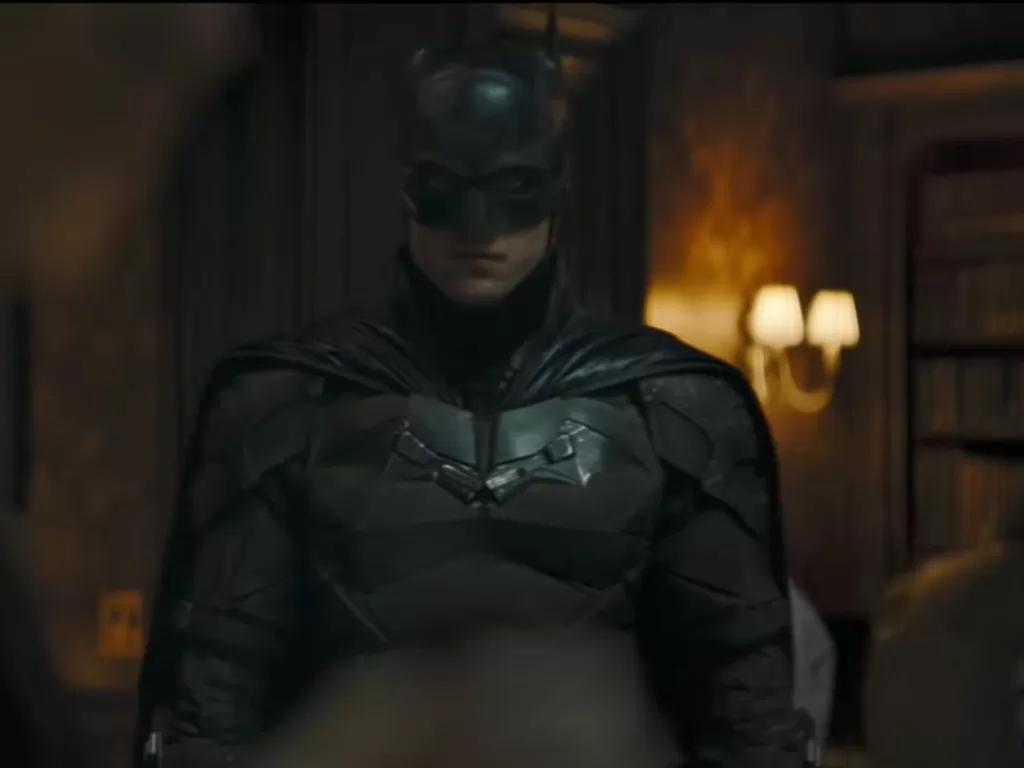 Penampakan Robert Pattinson dalam teaser trailer 'The Batman' dalam acara DC Fandome. (Youtube/Warner Bros. Pictures). 