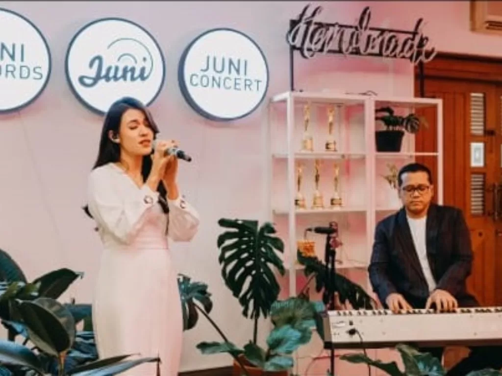 Raisa dan Andi Rianto bawakan 'Bahasa Kalbu' dalam press conference virtual. (Dok. Juni Records).