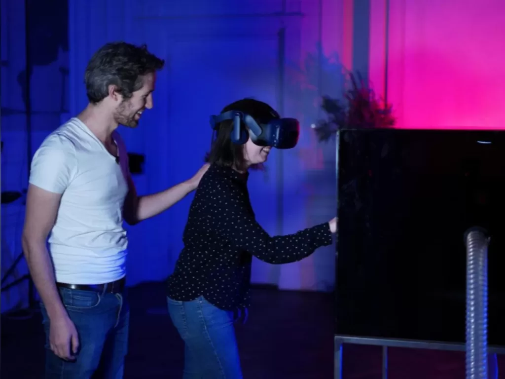 Pameran seni realitas virtual di Belanda, pasangan bisa desain bayi digital. (REUTERS/Esther Verkaik)