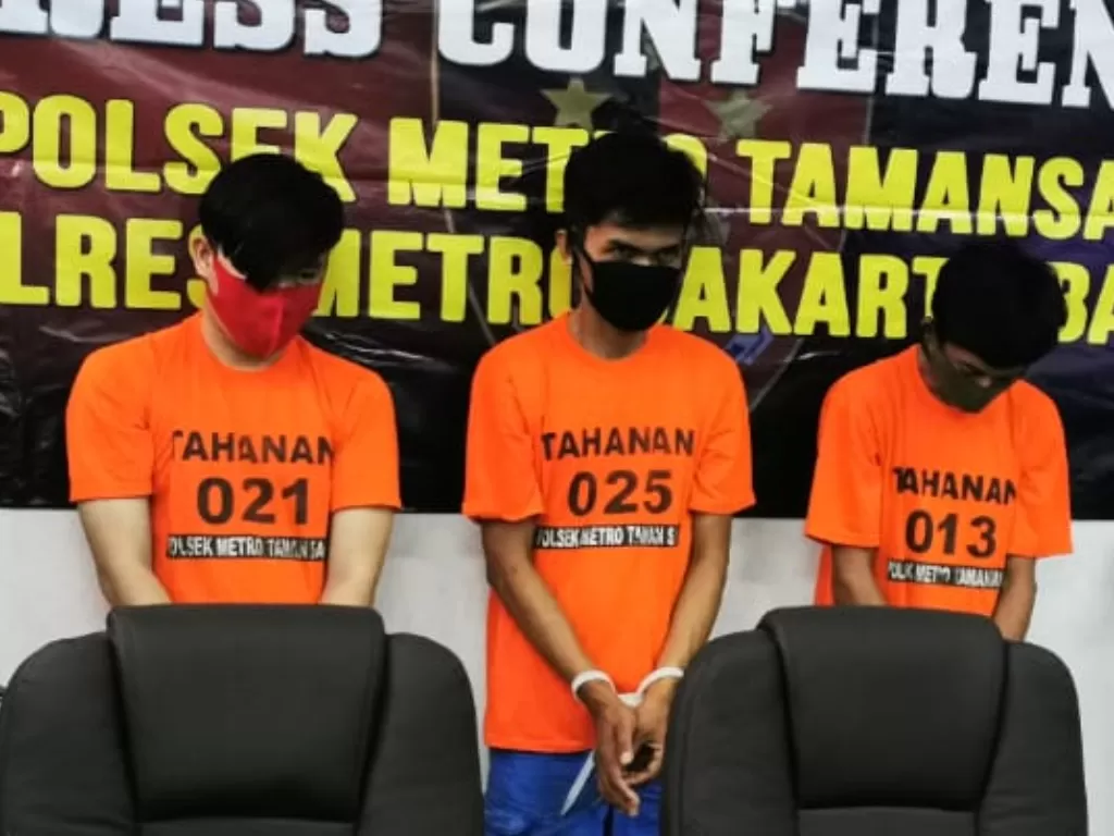Para pelaku penjambret HP di Jakarta Barat yang viral. (dok Humas Polres Metro Jakarta Barat).