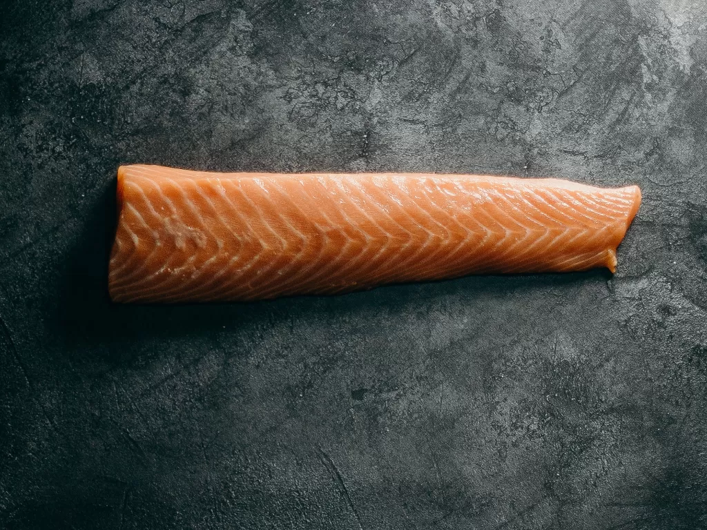  Ikan salmon (Pexels/Cottonbro)