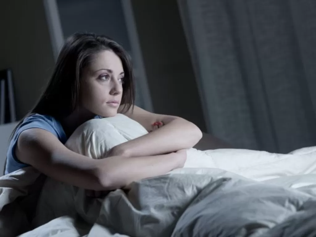 Ilustrasi kesulitan tidur di malam hari (helpguide.org)