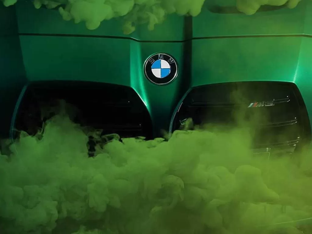 Tampilan sekilas mobil BMW M3 2021 yang segera diumumkan (photo/BMW)