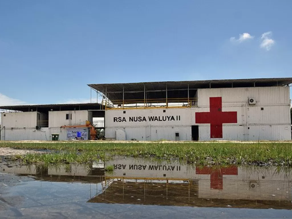  Rumah Sakit Apung Nusa Waluya II sandar di Sungai Siak, Kota Pekanbaru. (Photo/ANTARA/FB Anggoro) 