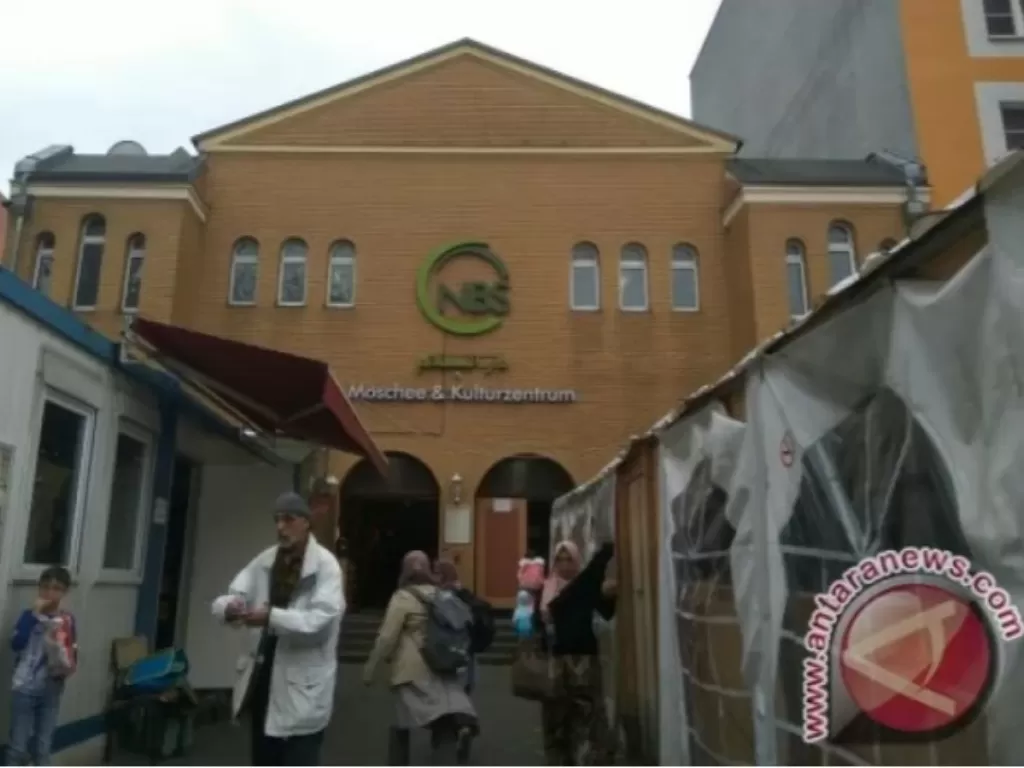 ILUSTRASI - Tampak depan Masjid dan Pusat Kebudayaan Islam NBS yang terletak Flughafenstr 43 Berlin, Jerman, sebagaimana dikunjungi pada Sabtu (14/10/2017). (ANTARA/Juwita Trisna Rahayu)