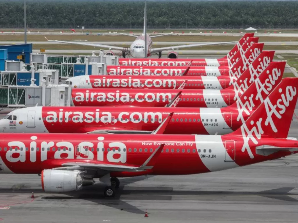 Pesawat AirAsia banyak di groundhandling. (ANTARA)
