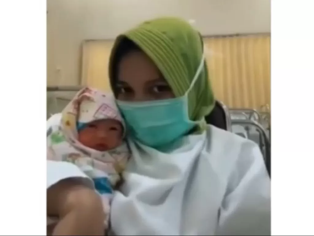 Perawat bikin video Tiktok dihujat netizen (Instagram/@nenk_update)