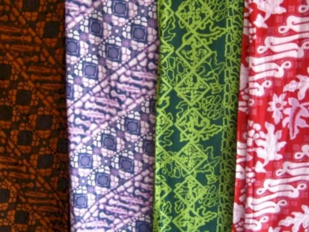 Ragam motif kain batik khas Indonesia. (Instagram/@infobatik.id)