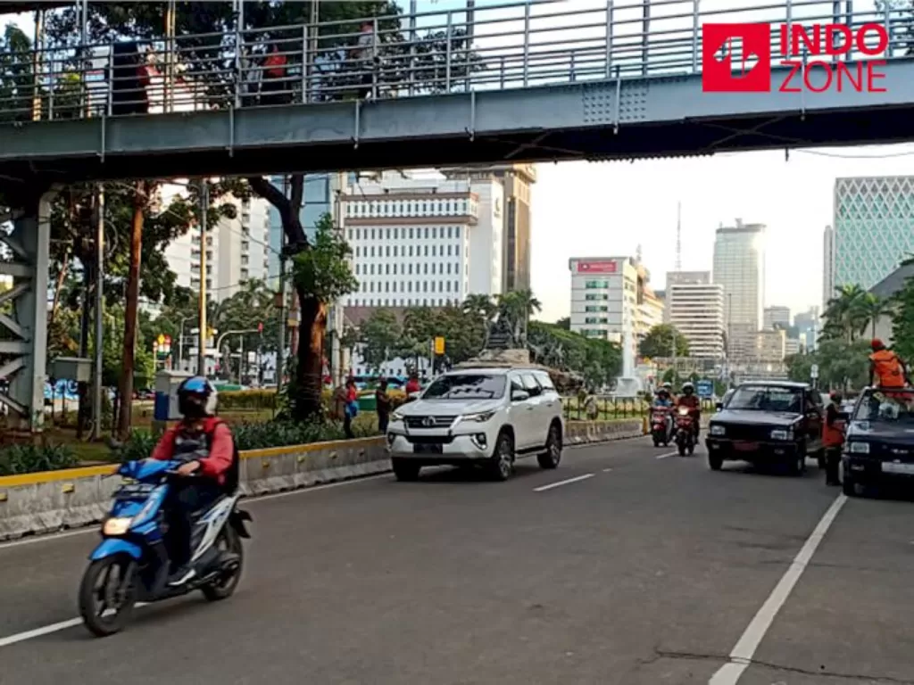 Ilustrasi lalu lintas di Jakarta. (INDOZONE/Samsudhuha Wildansyah)
