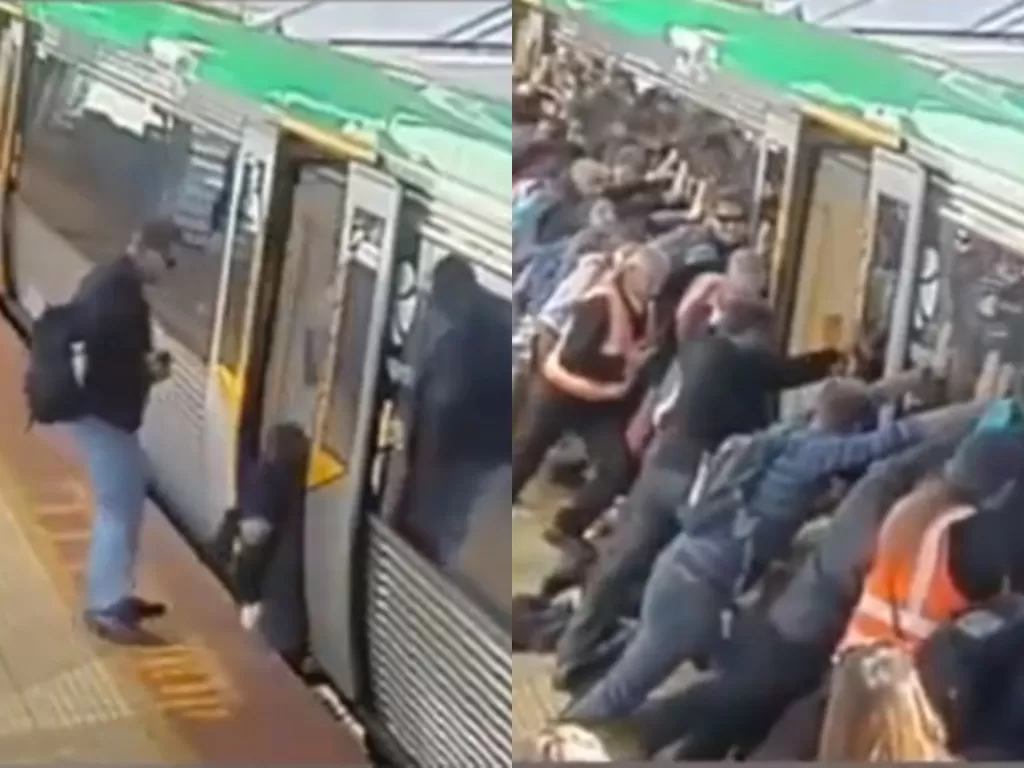 Cuplikan video disaat orang-orang bergotong royong selamatkan kaki pengunjung yang tersangkut di kereta. (photo/TikTok/@overtime)