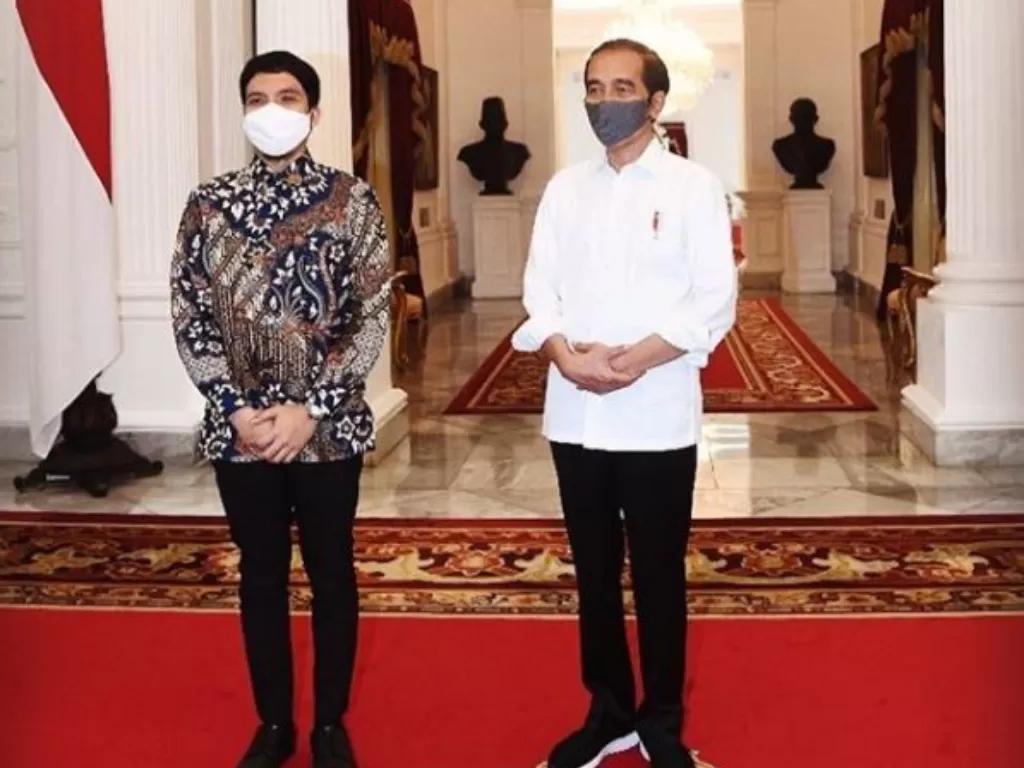 Desta dengan Presiden Jokowi di Istana. (Instagram/@desta80s)