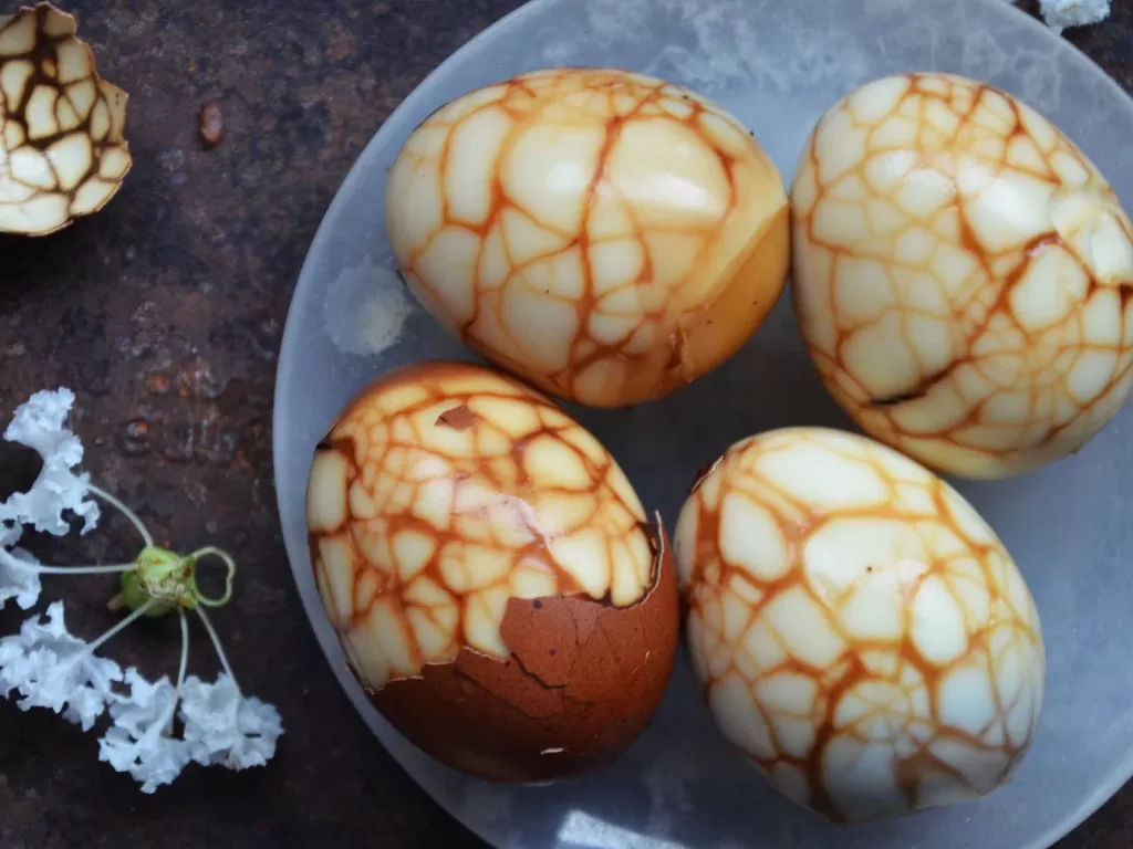 Telur Marmer Teh Tiongkok. (peckishme.com)