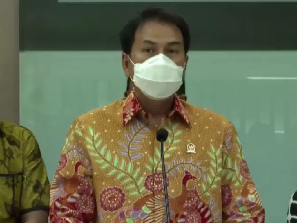 Wakil Ketua DPR RI Azis Syamsuddin saat konferensi pers di Komplek Parlemen Senayan, Jakarta. (Tangkapan Layar Youtube DPR RI]