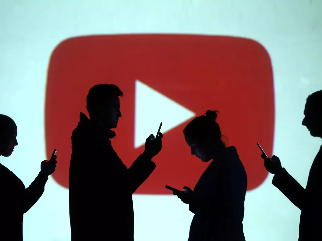 Ilustrasi logo layanan berbagai video YouTube (photo/REUTERS/Dado Ruvic)
