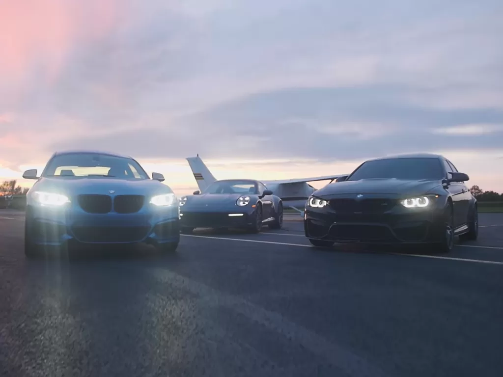 Mobil Porsche 911 Carrera S 2020, BMW M3, dan BMW M240i (photo/YouTube/Track Day)
