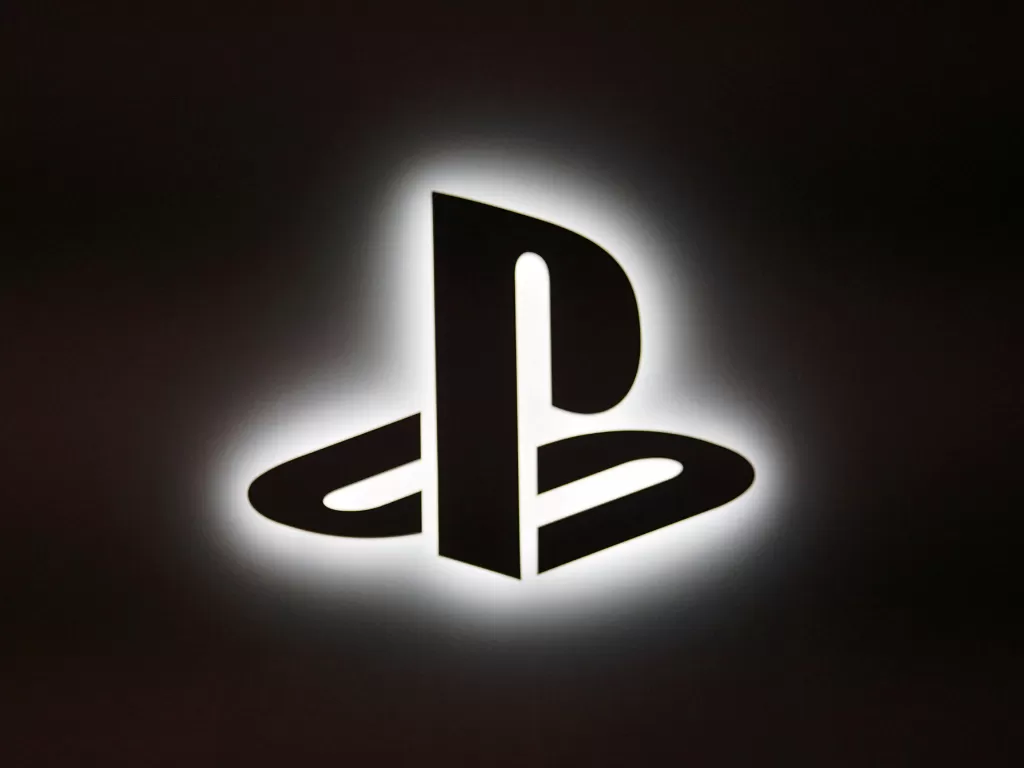 Logo PlayStation saat terlihat di Tokyo, Jepang (photo/REUTERS/Toru Hanai)
