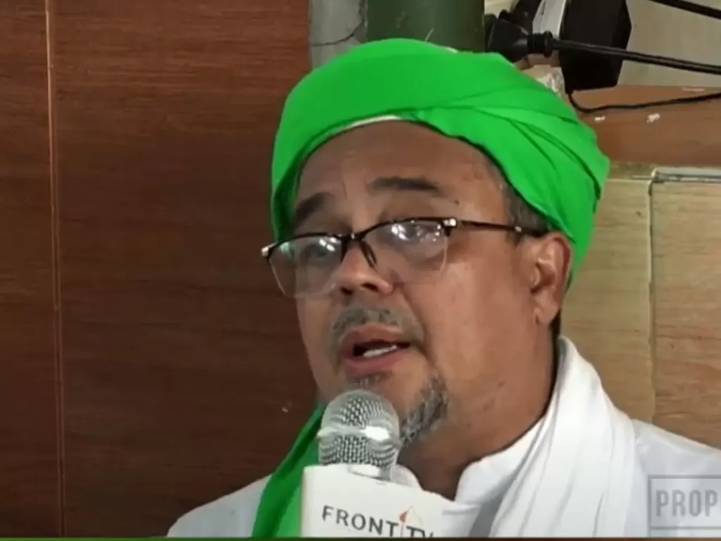 Habib Rizieq Shihab menyampaikan pernyataannya di Petamburan, Jakarta Pusat (Youtube/Front TV)
