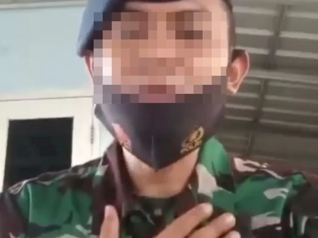 Serka BDS, anggota TNI AU yang menyanyi marhaban sambut Rizieq Shihab. (Tangkapan layar)