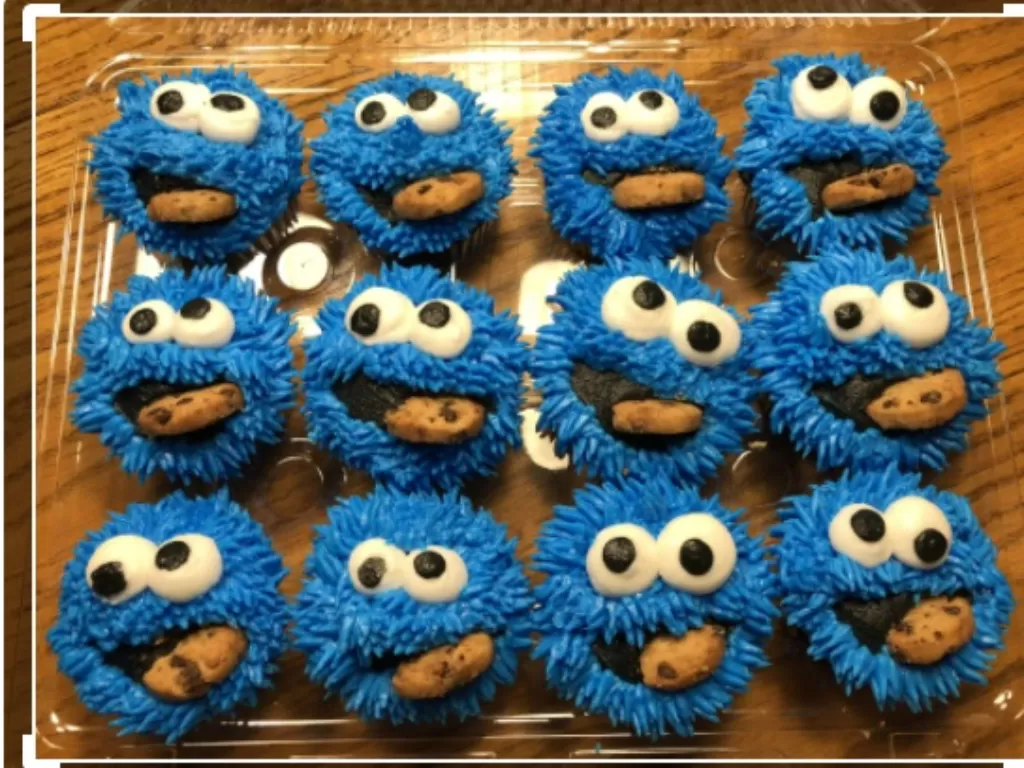 Cookie Monster (Pinterest/Cakes by Pam)