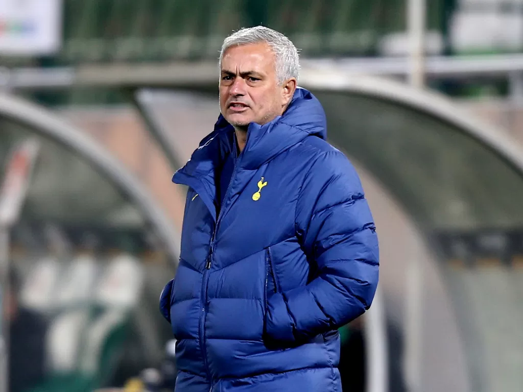 Jose Mourinho, pelatih Tottenham. (REUTERS/STOYAN NENOV)
