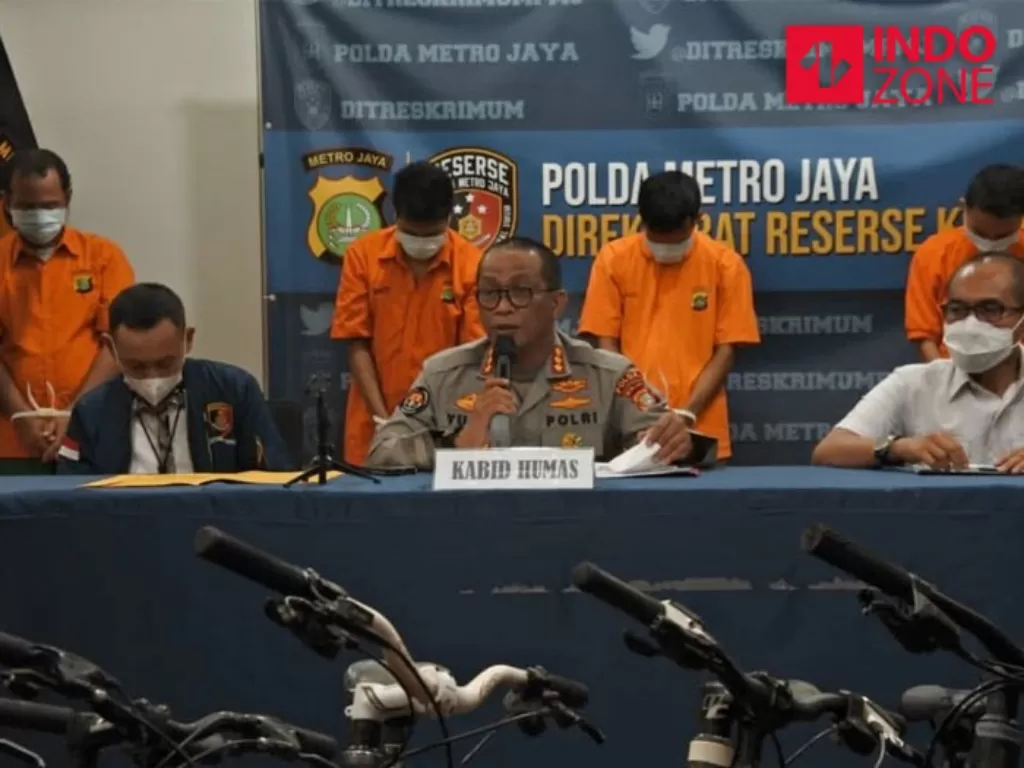 Konferensi pers kasus begal sepeda di Polda Metro Jaya, Jakarta. (INDOZONE/Samsudhuha Wildansyah)
