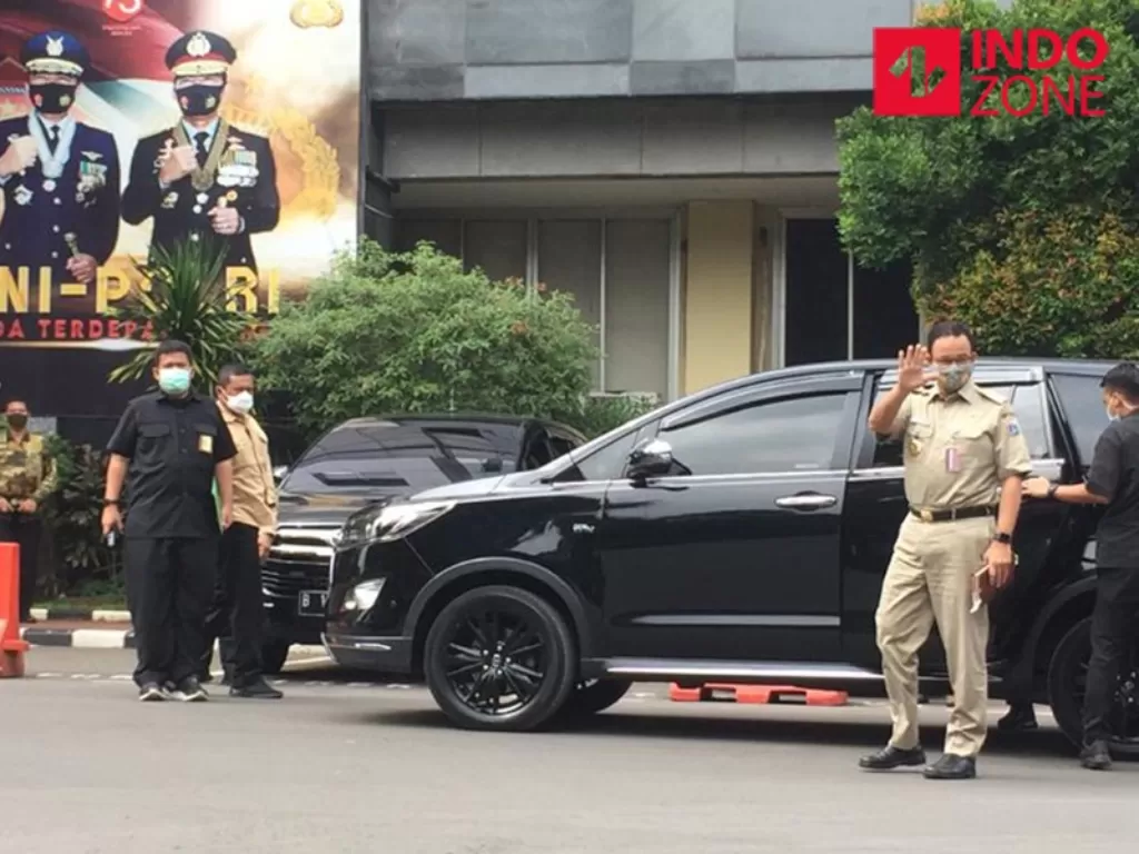 Gubernur DKI Jakarta Anies Baswedan penuhi panggilan polisi di Polda Metro Jaya. (INDOZONE/Samsudhuha Wildansyah)