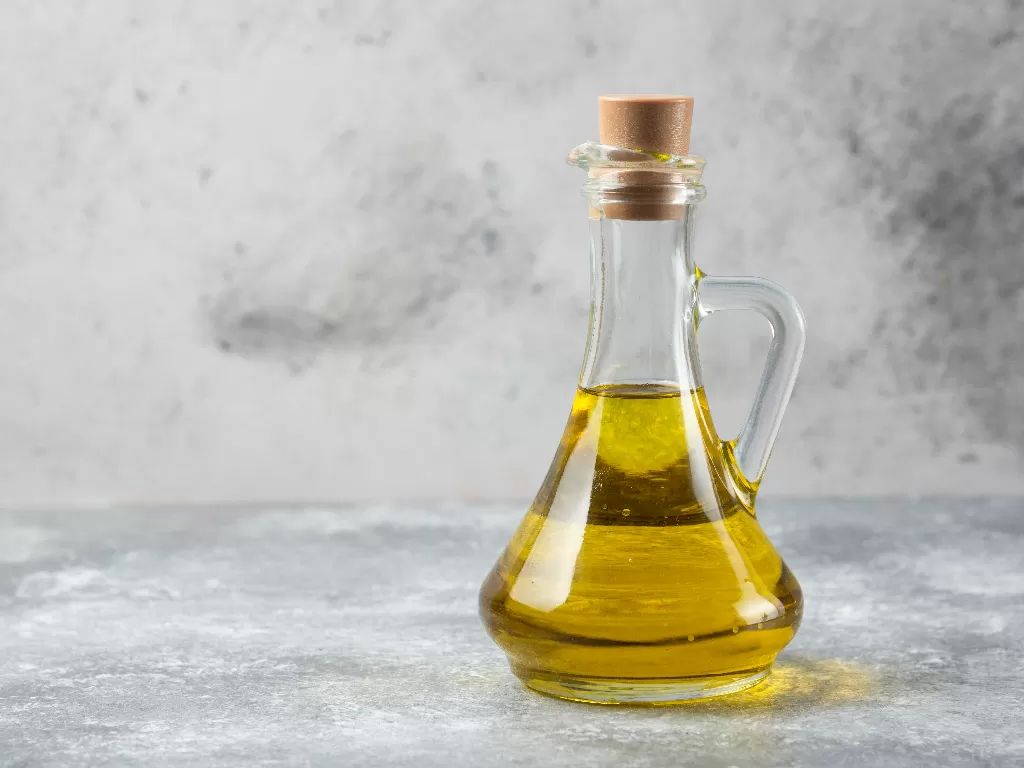 Olive oil (freepik)
