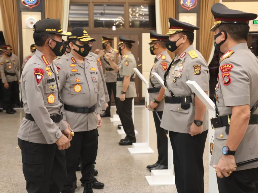 Sertijab 8 Kapolda dipimpin Kapolri Jenderal Polisi Idham Azis di Mabes Polri, Jakarta, Jumat (20/11/2020). (Divisi Humas Mabes Polri)