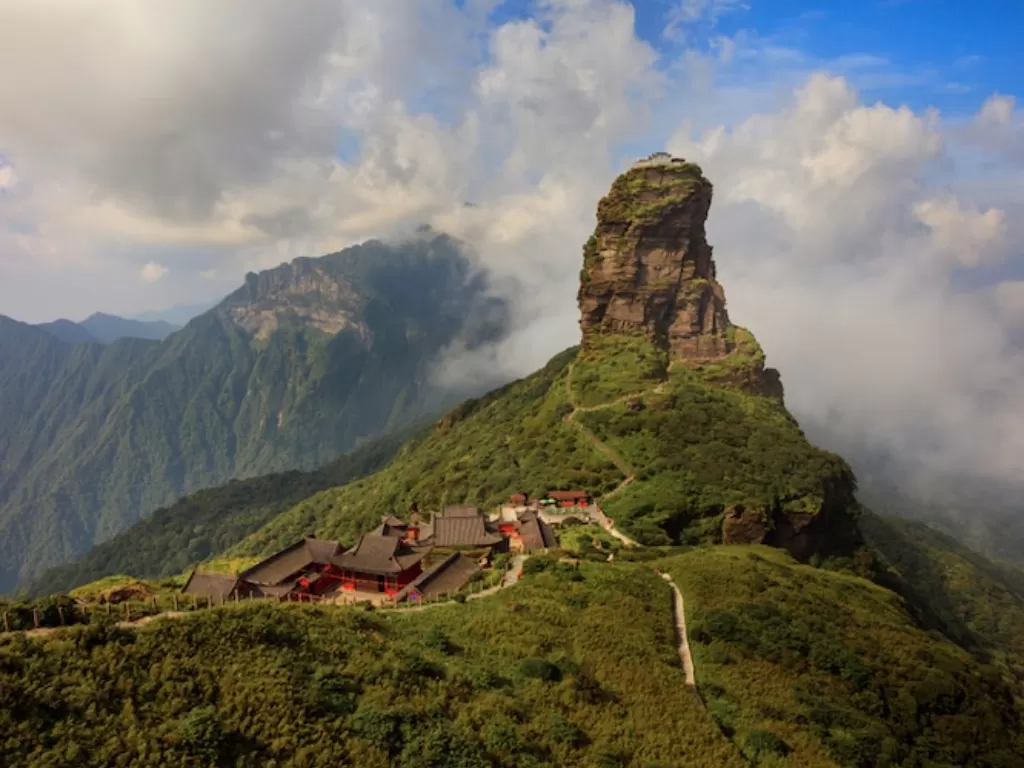 Gunung Fanjing di Tiongkok. (mymodernmet.com)
