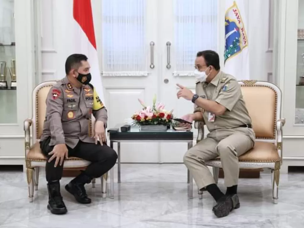 Kapolda Metro Jaya Irjen Polisi Fadil Imran dan Gubernur DKI Jakarta Anies Baswedan (Instagram @aniesbaswedan)
