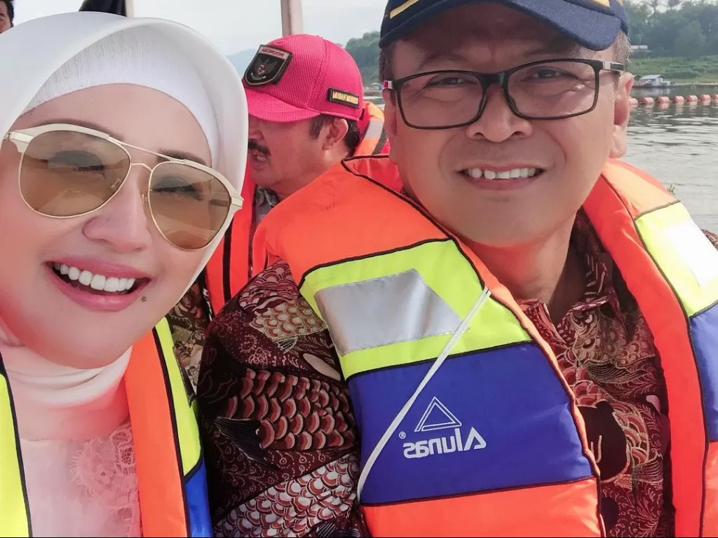 Edhy Prabowo dan istrinya, Iis Rosita Dewi. (Instagram)