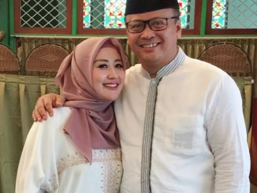 Iis Rosita Dewi bersama Edhy Prabowo (Instagram/iisedhyprabowo)