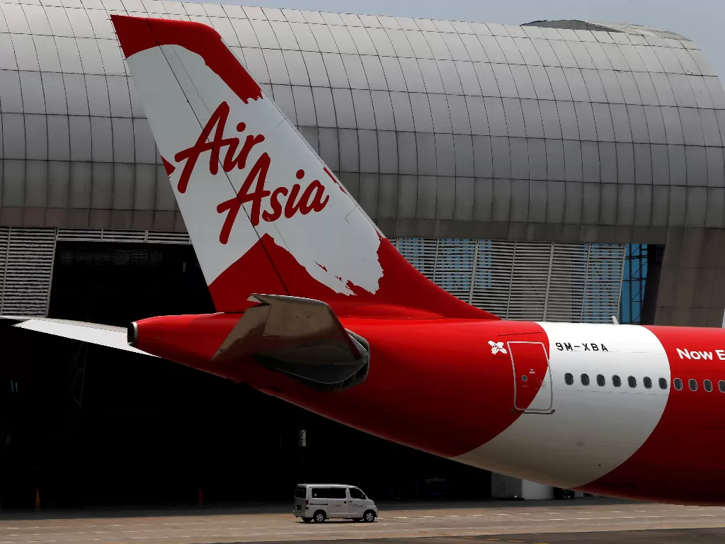 Pesawat maskapai AirAsia. (REUTERS/BEAWIHARTA)
