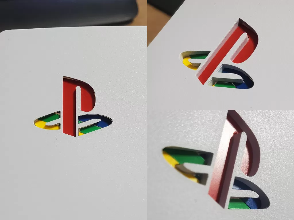 Logo PlayStation dengan warna klasik di PlayStation 5 (photo/Twitter/@GameReaper187)