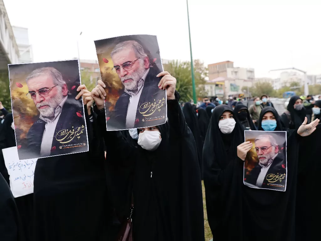 Warga demo terkait pembunuhan ilmuwan nuklir Iran. (REUTERS).