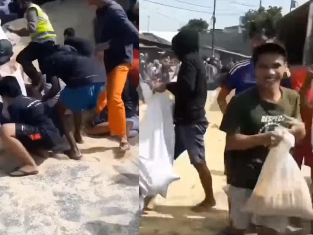 Warga menjarah truk pakan ternak yang terguling (Facebook/Dampit TV)