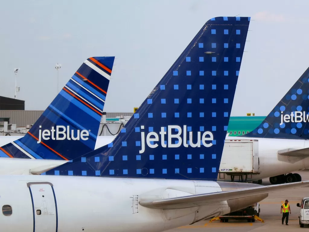 Potret pesawat maskapai JetBlue. (REUTERS/ Fred Prouser)