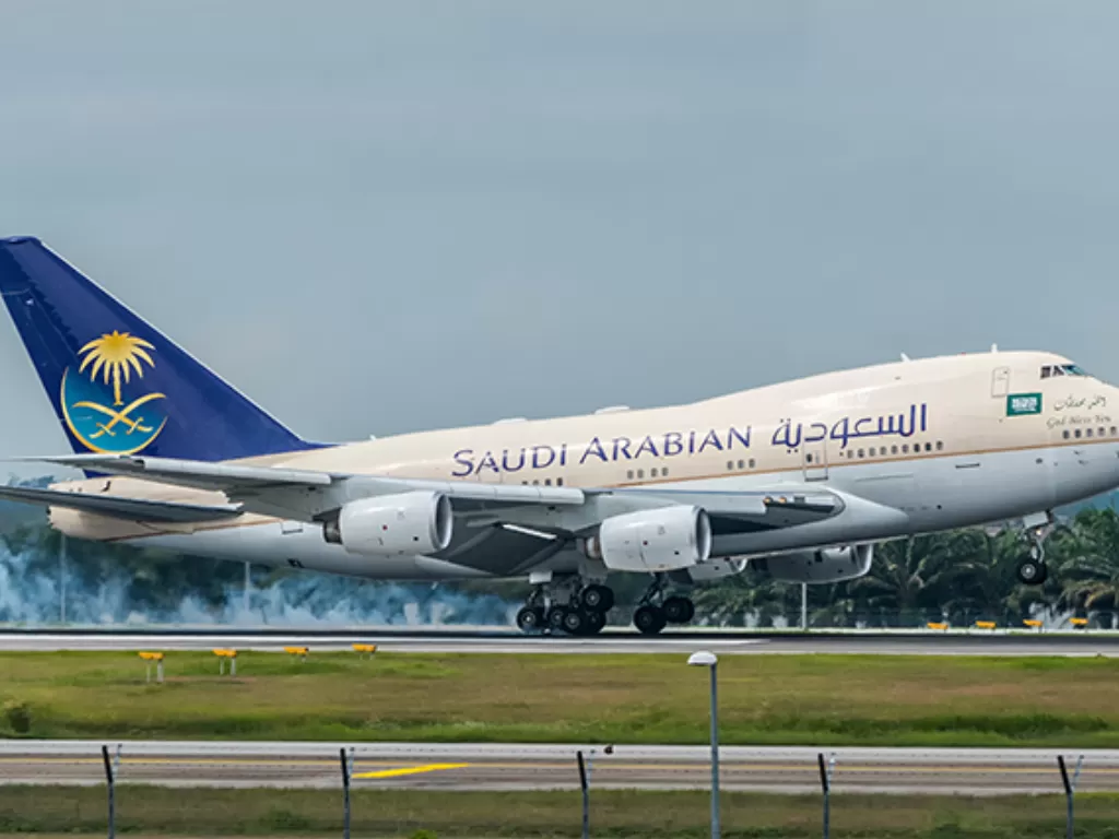 Pesawat maskapai Arab Saudi. (travelweek.com)