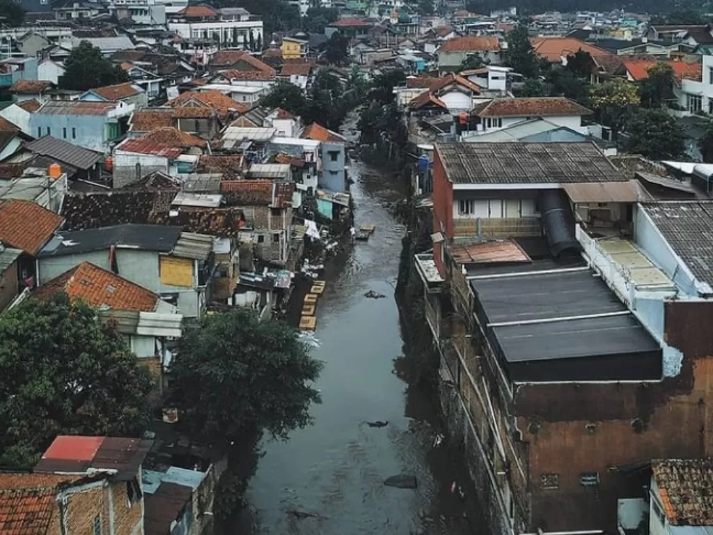 Kondisi banjir di Bandung saat ini. (Instagram/@clickbandungcom).