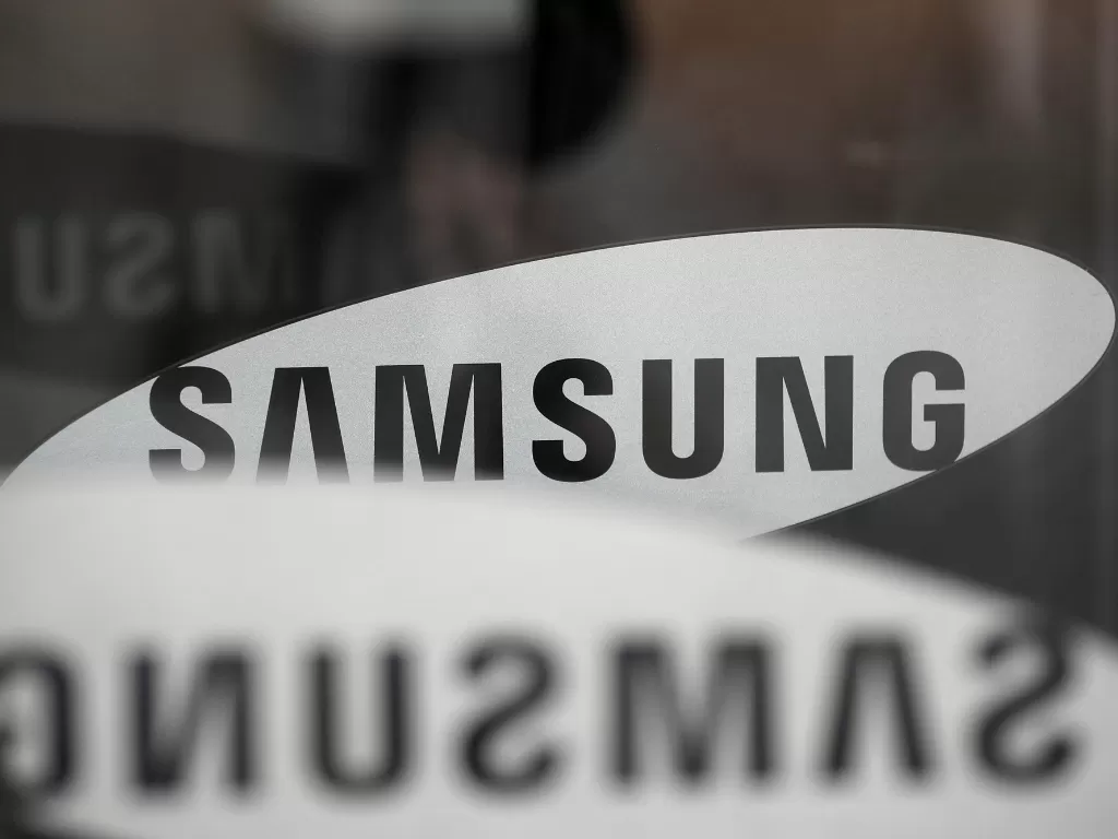 Logo Samsung terlihat di kantornya yang ada di Seoul, Korsel (photo/REUTERS/Kim Hong-Ji)