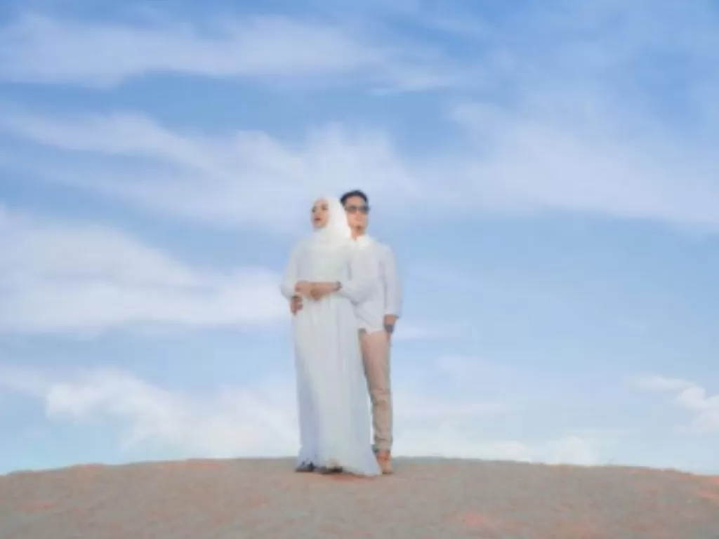 Putri Wahyuni dan suami, pasangan baru korban Sriwijaya Air (Instagram/@putriwahyunieffendii)