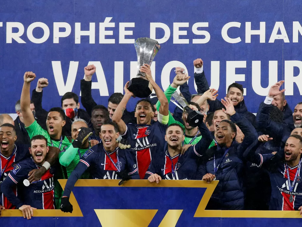 PSG juara Piala Super Prancis 8 kali beruntun. (REUTERS/PASCAL ROSSIGNOL)