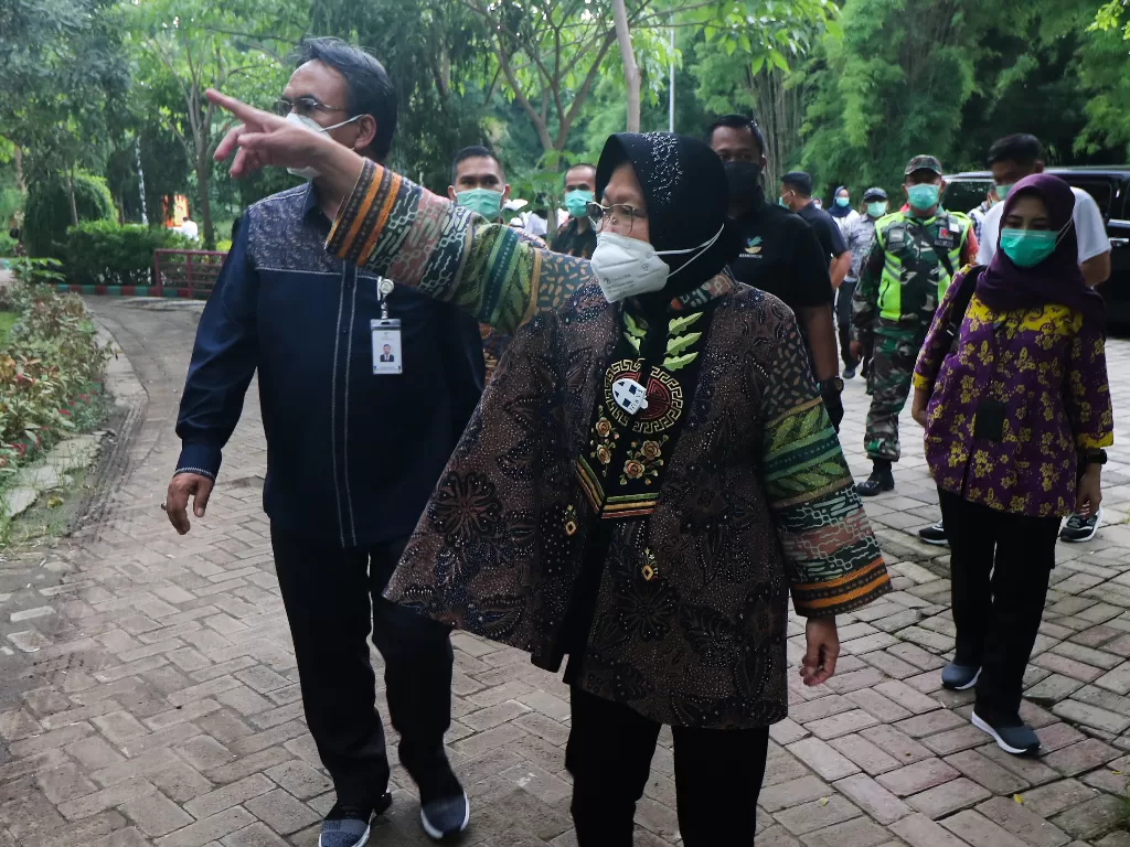 Menteri Sosial RI, Tri Rismaharini. (photo/ANTARA FOTO/Didik Suhartono)