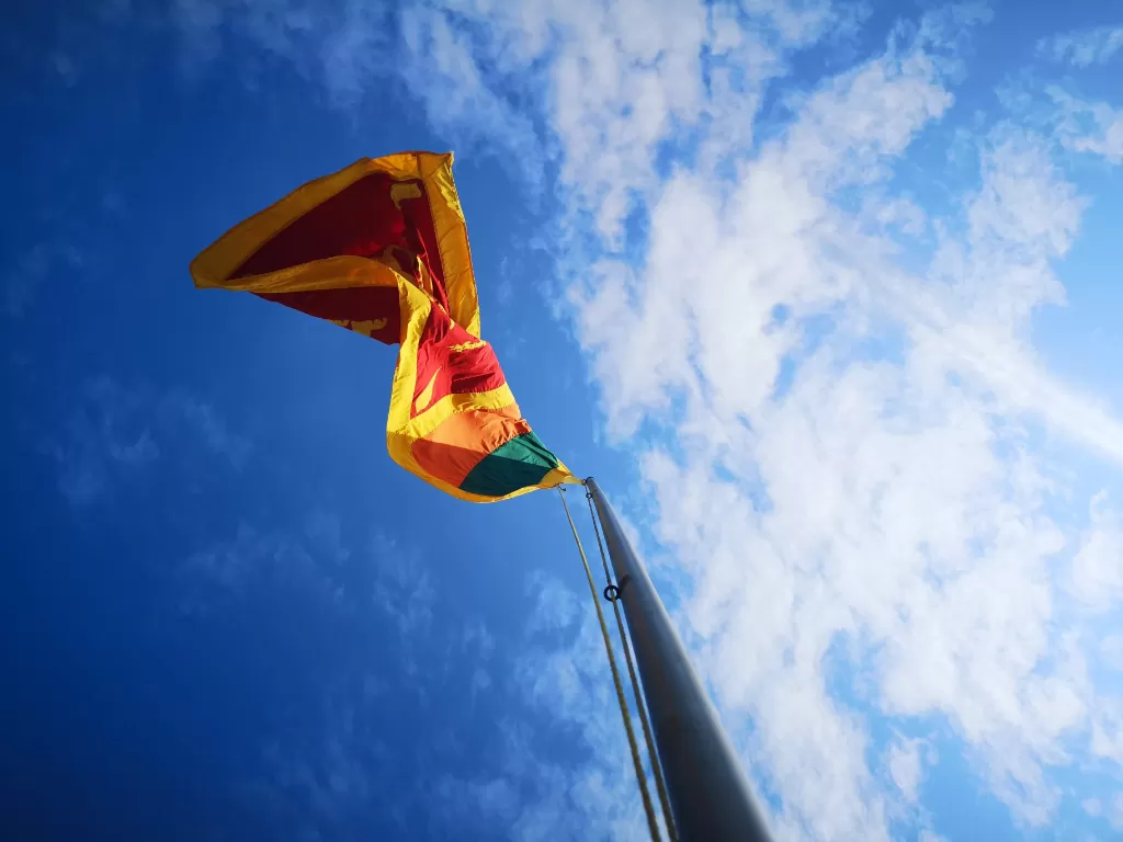 Bendera Sri Lanka. (Unsplash/@marianaproenca)
