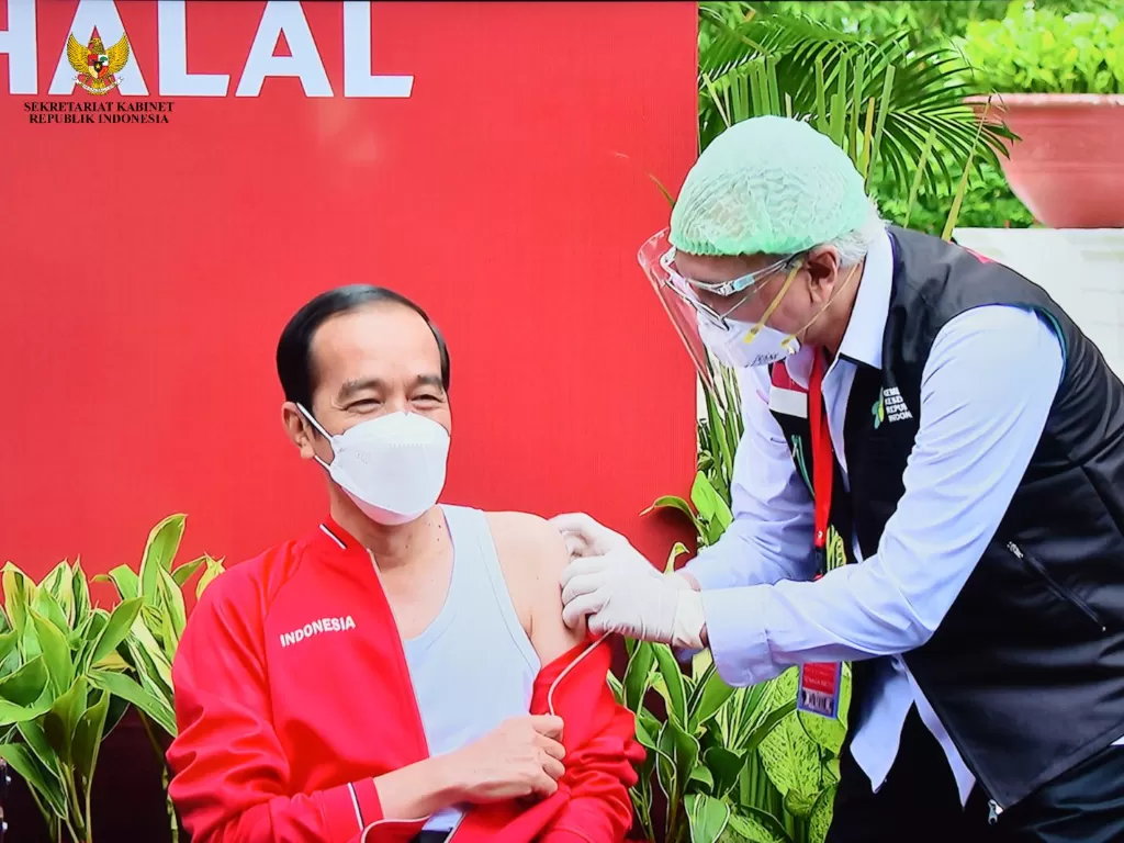 Jokowi menerima dosis vaksin Covid-19 kedua pada Rabu (27/1). (Dok. Sekretariat Kabinet)