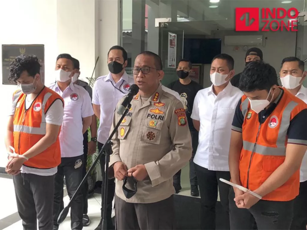 Konferensi pers kasus narkoba selebgram Abdul Kadir di Polda Metro Jaya. (Indozone/Samsudhuha Wildansyah)