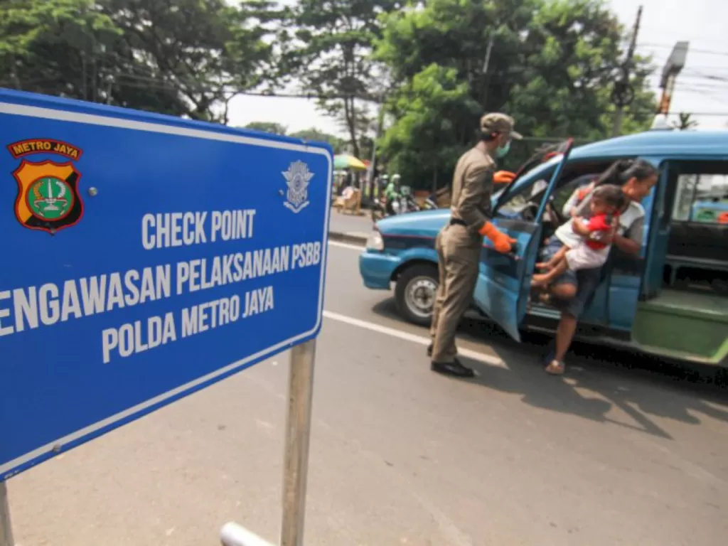 Lokasi Check Ponit Pengawasan PSBB DKI Jakarta. (ANTARA/Asprilla Dwi Adha)