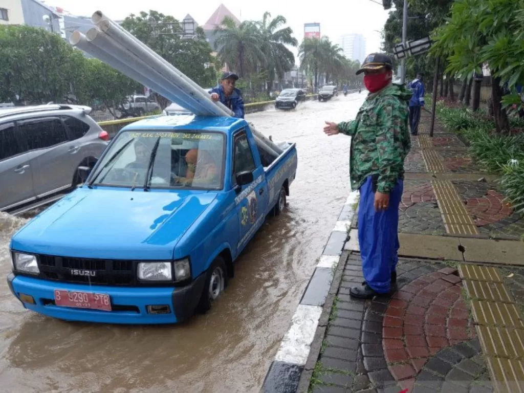 Genangan air di Jalan Gunung Sahari Raya, Pademangan, Jakarta Utara. (ANTARA/Humas Pemkot Jakarta Utara)
